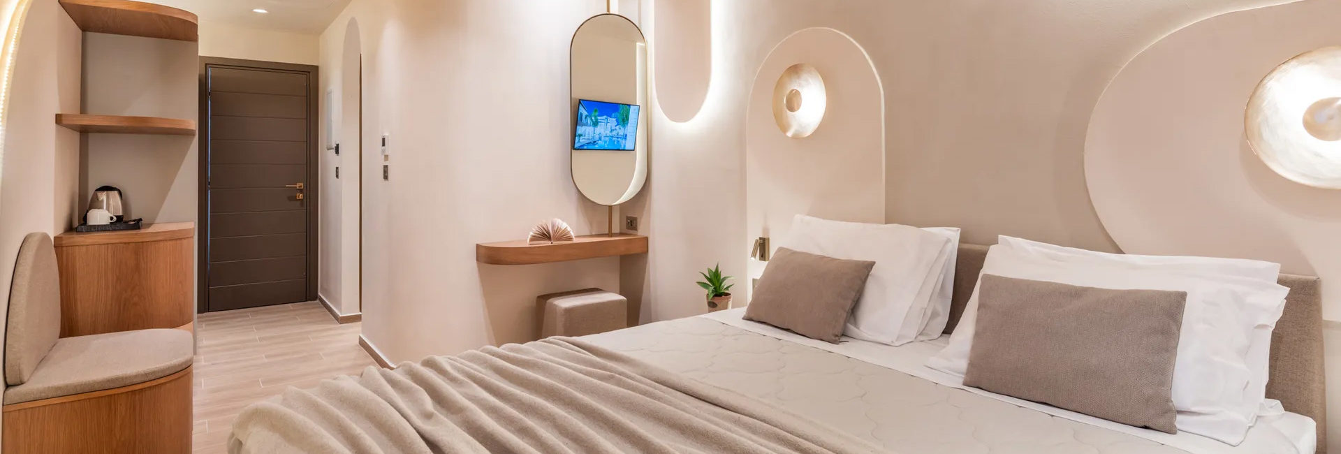 Junior Suite with Outdoor Hot Tub