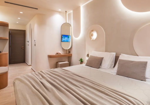 Junior Suite with Outdoor Hot Tub