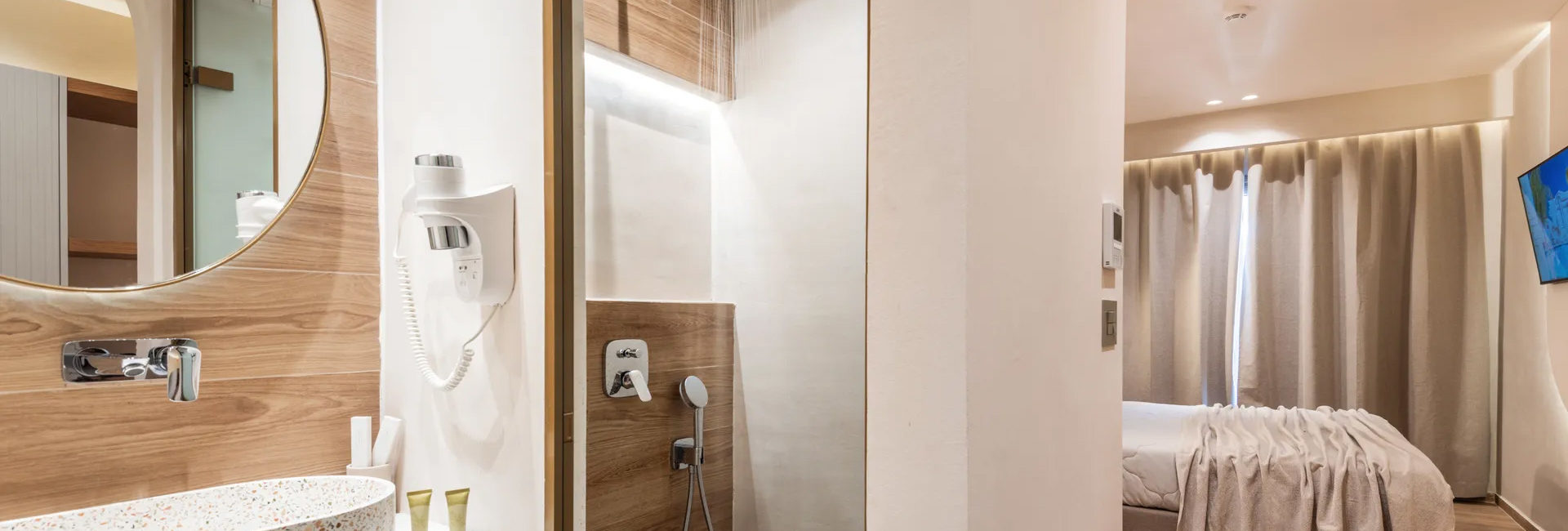 Junior Suite with Outdoor Hot Tub