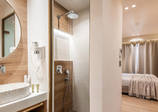 Junior Suite with Outdoor Hot Tub